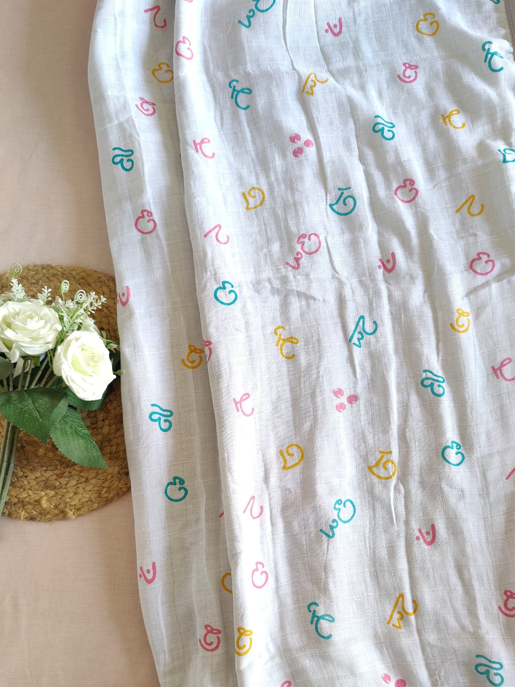 Organic muslin colorful Motifs quilt