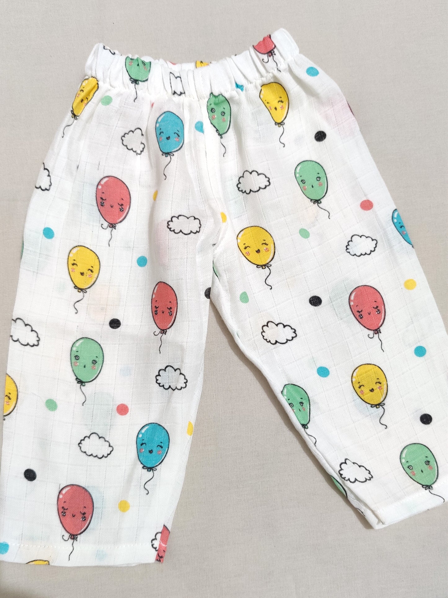 Baby Organic Muslin Nightwear Set with Balloon Print | Velvetyko